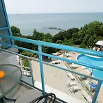 Hotel Iceberg Baltsjik