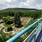 Iceberg Hotel Balchik
