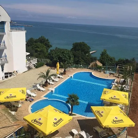 Iceberg Balchik