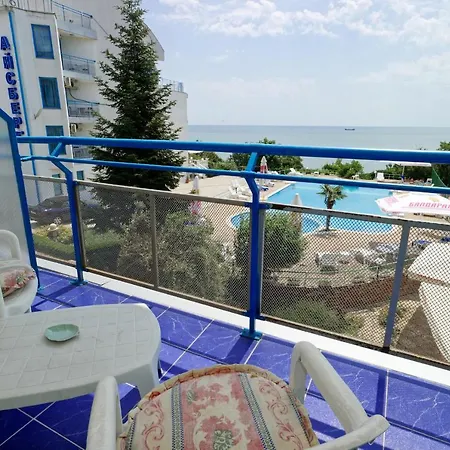 Iceberg Balchik