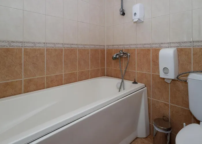 айсберг Хотел Балчик