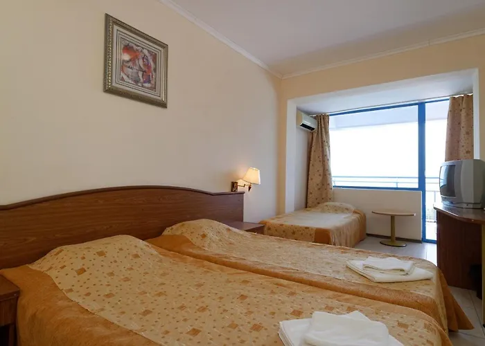 айсберг Хотел