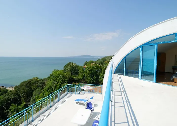 Iceberg Hotel Balchik
